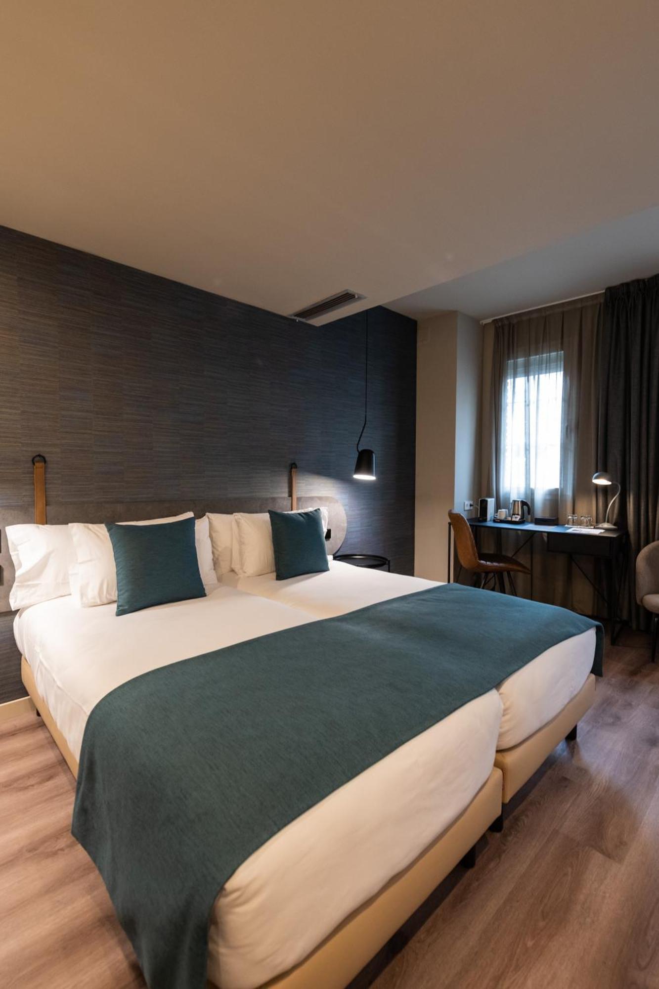 Atenea Rekord Suites Барселона Экстерьер фото