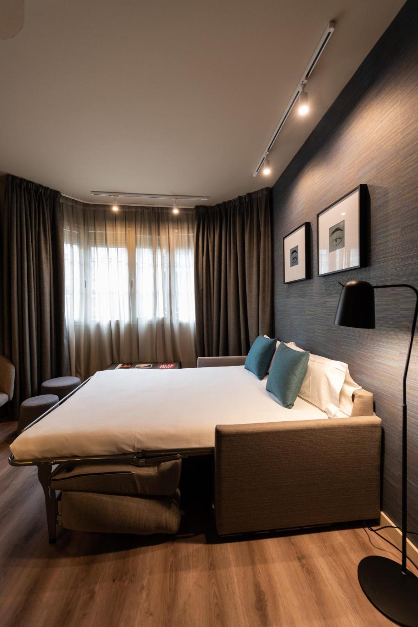 Atenea Rekord Suites Барселона Экстерьер фото