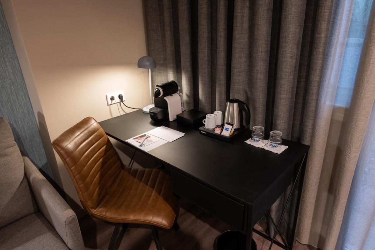 Atenea Rekord Suites Барселона Экстерьер фото