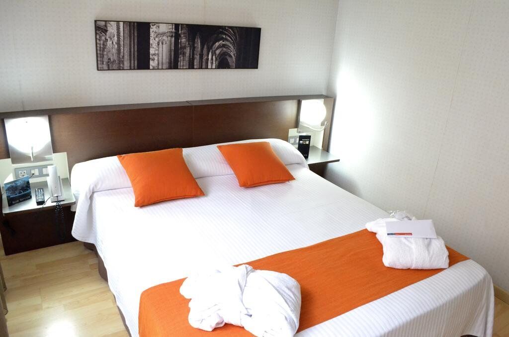 Atenea Rekord Suites Барселона Экстерьер фото